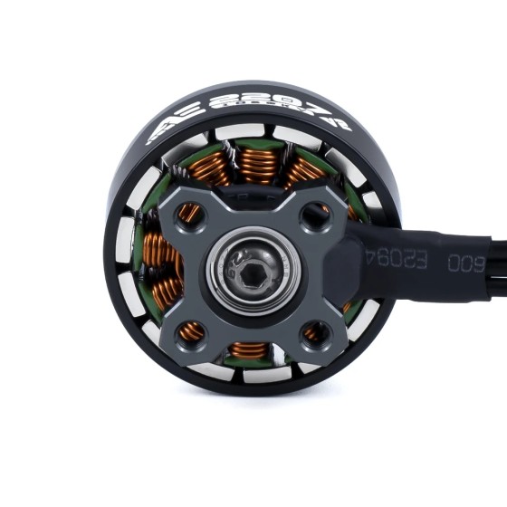 AxisFlying AE2207 1850KV 1960KV 4~6S Brushless Motor 12N14P 5mm Shaft Suitable 5inch Propeller Flower Fly Traversing Drones